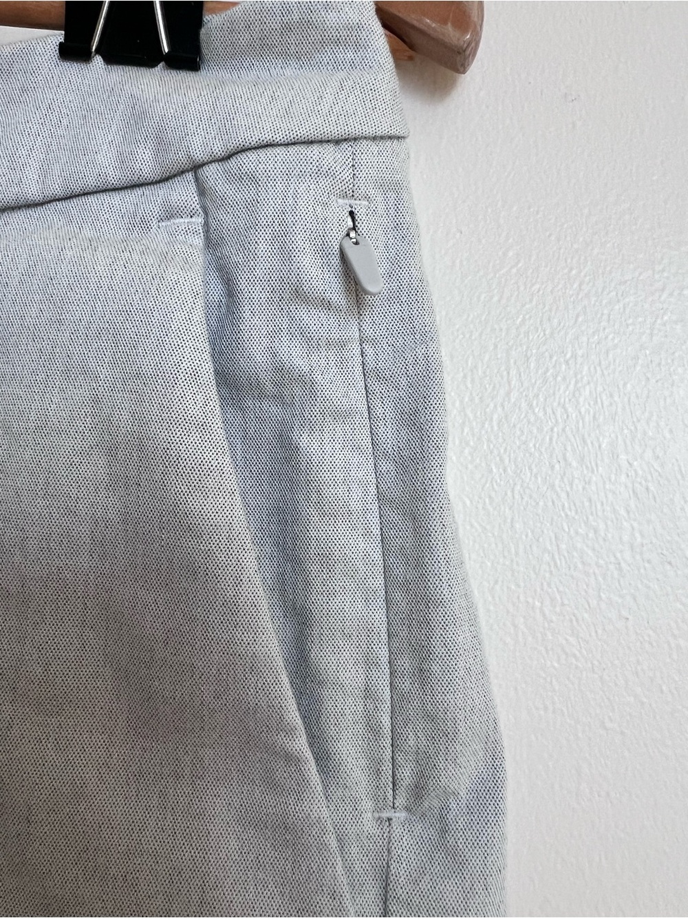 Lululemon Men’s Light Gray Chino Shorts Golf Casual Zipper Pocket - Picture 5 of 7